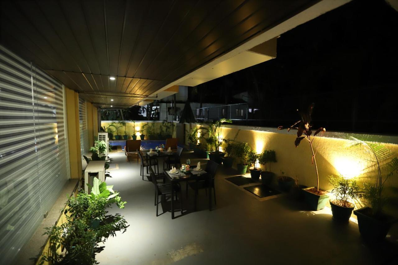 Zip By Spree Hotels Hyde Goa Кандолим Экстерьер фото